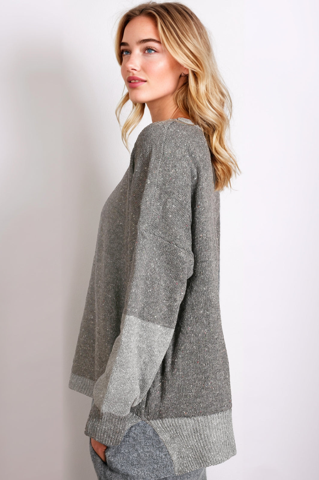 Women's Two-Tone Jumper – Grey, Cozy & Stylish